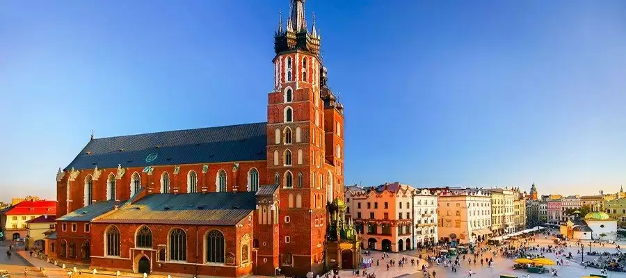 Polonya'da Sınavsız Üniversite Eğitimi Almanın Avantajları