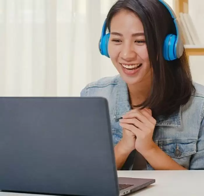 Online Eğitimle Yurtdışı Hayalinize Bir Adım Daha Yaklaşın: 7 Önemli Avantaj