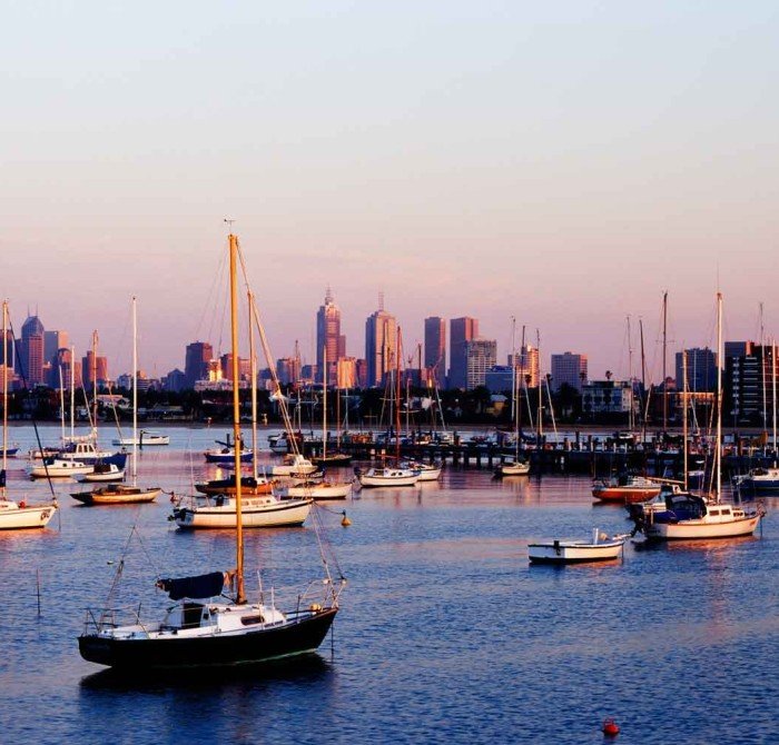 Brighton'da Gezilecek Yerler ve Eğlence Tavsiyeleri: Turistler ve Öğrenciler İçin İdeal Bir Şehir