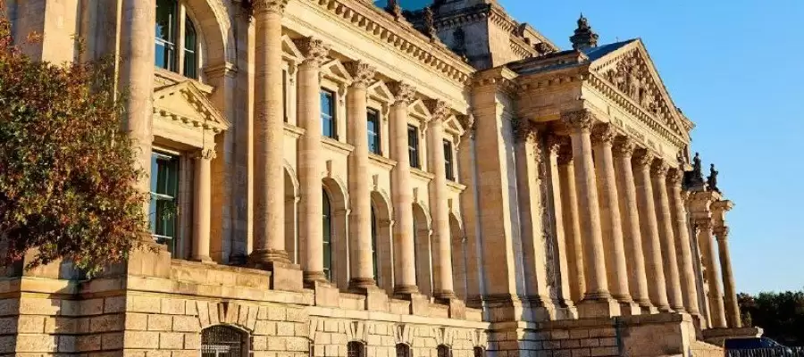 Berlin School of Business & Innovation (BSBI)