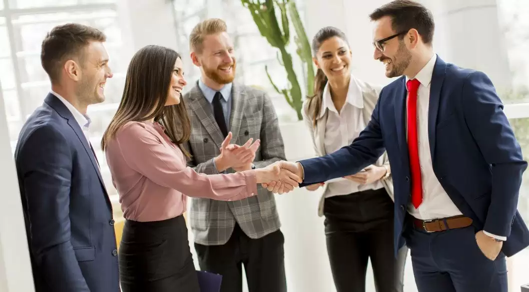 Yurtdışında Çalışma Fırsatları: En Popüler Sektör ve İşler