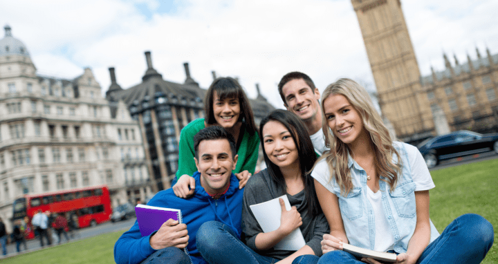 Üniversite Hazırlık Yılınızı Yurtdışında Geçirin