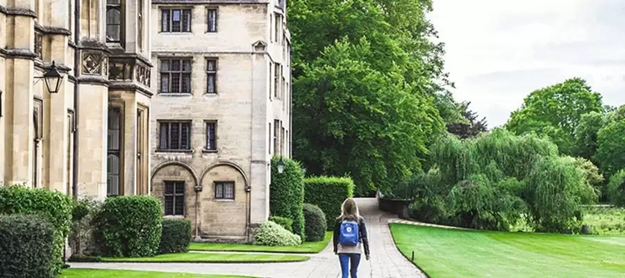 İngiltere'nin Başarı Sıralamasında En İyi 20 Üniversitesi